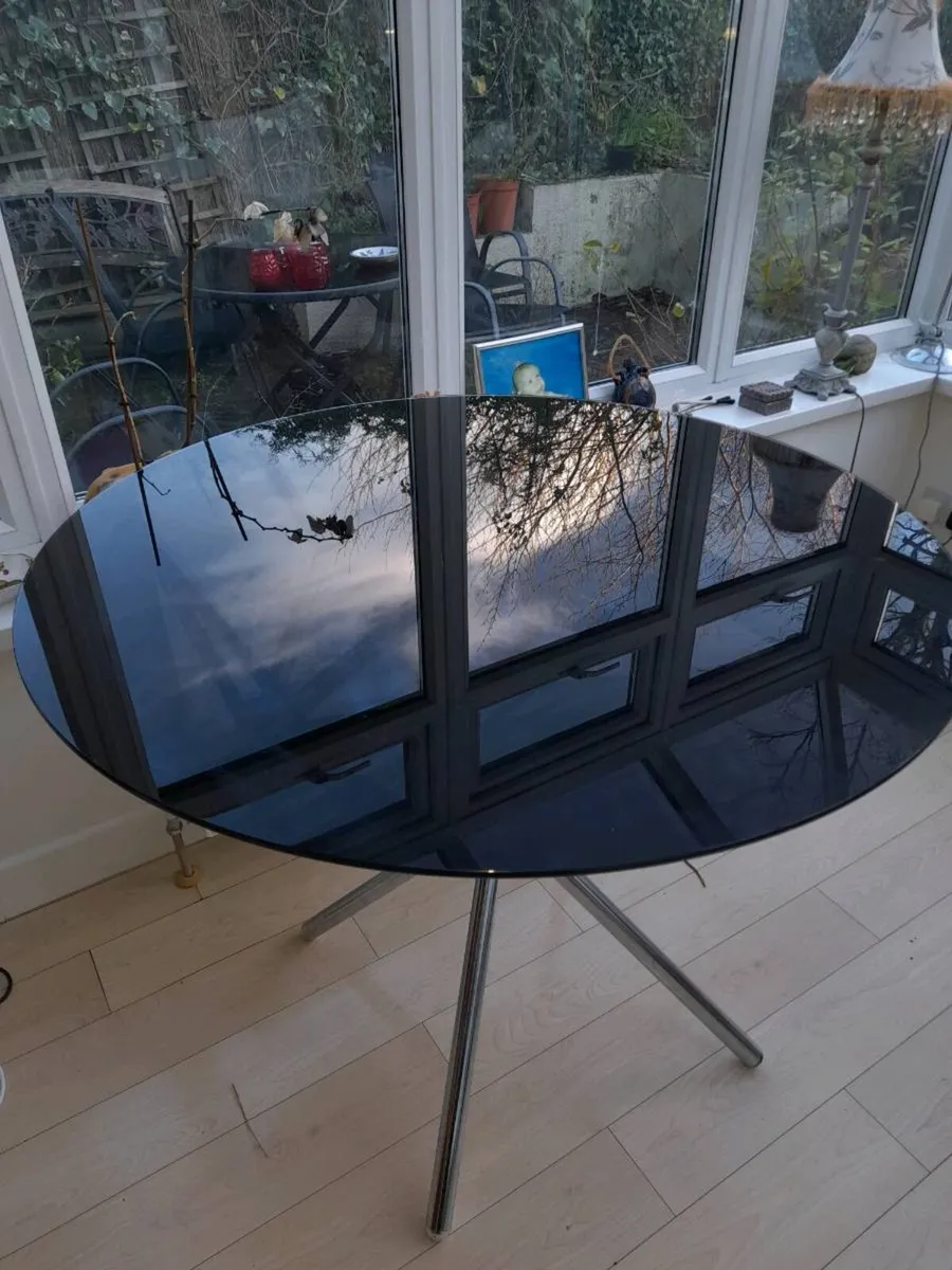 Glass Top table - Image 2