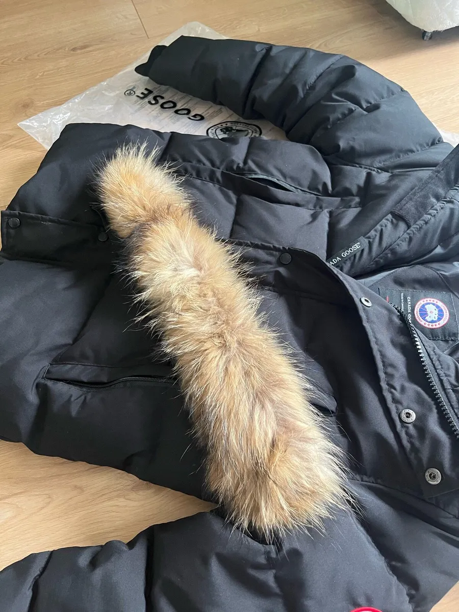 Canada Goose Parka - Image 2