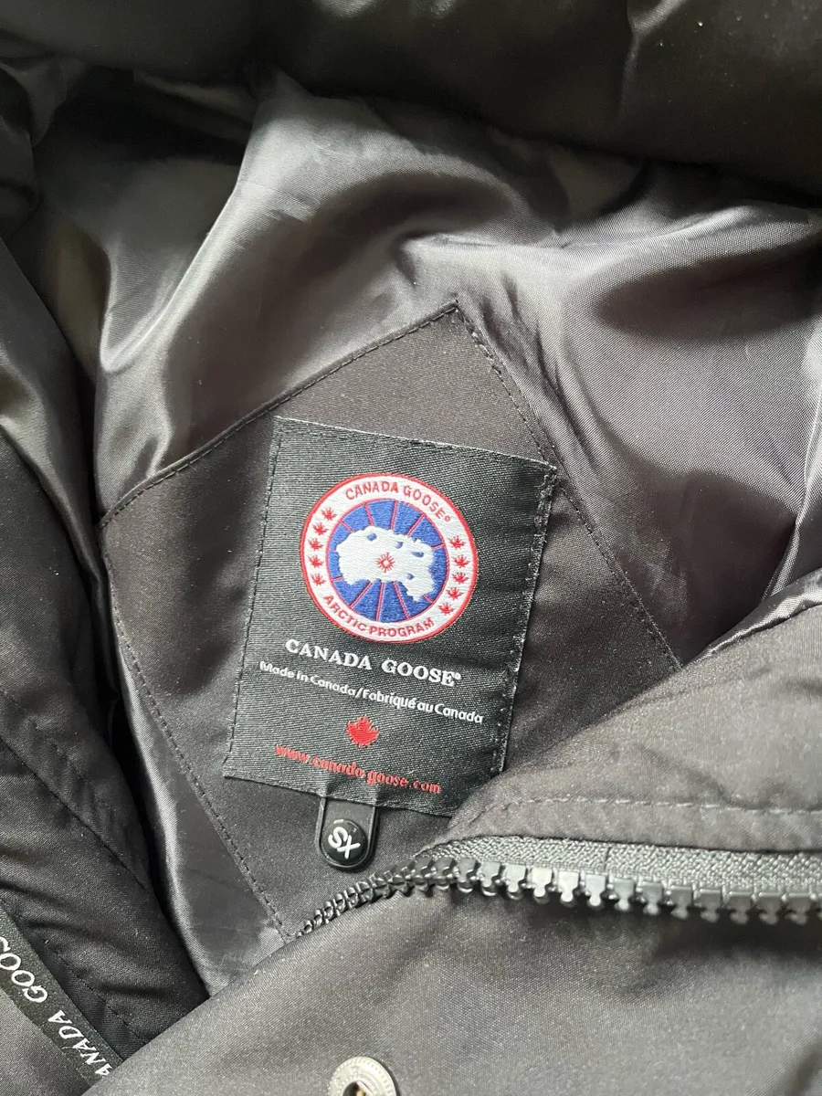 Canada Goose Parka - Image 3