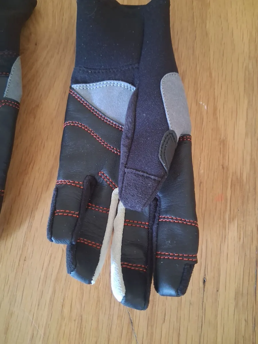 Gill wetsuit gloves - Image 4