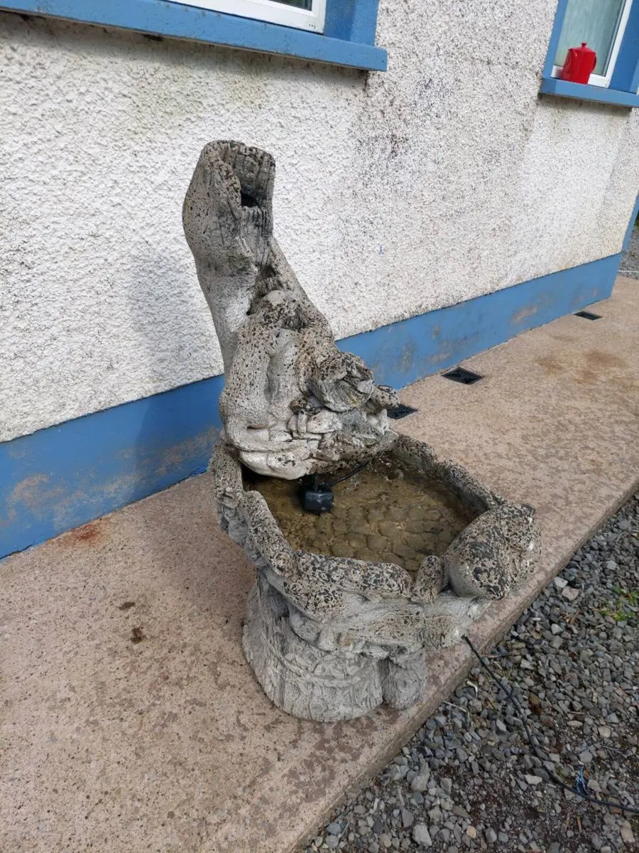 water fountain - Image 2