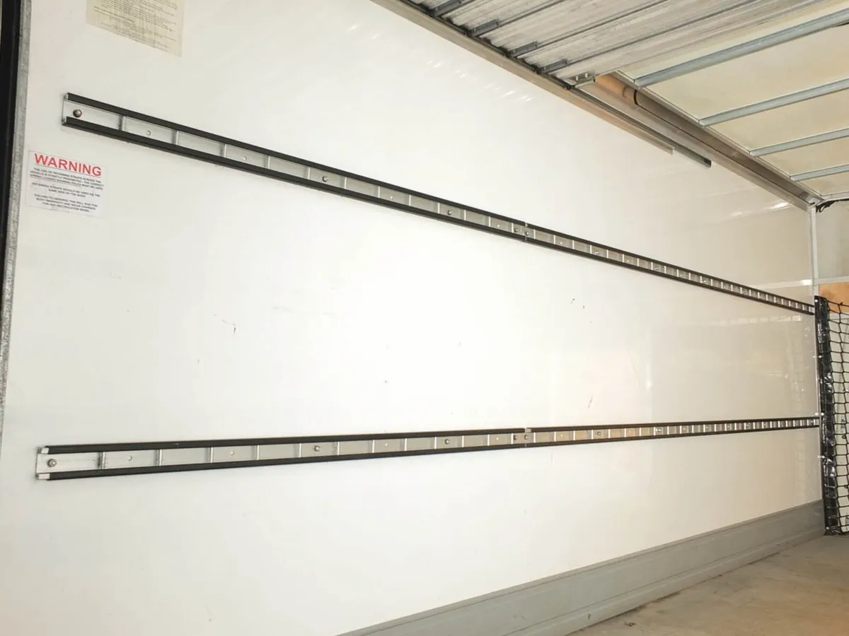 2022 Mercedes-Benz Sprinter Luton Box Van - Image 3