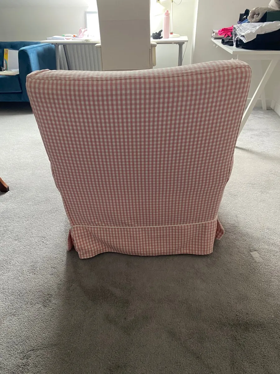 Pink Gingham bedroom Armchair - Image 2