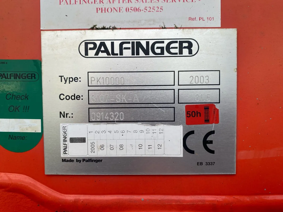 Mercedes 1523 atego with crane - Image 4