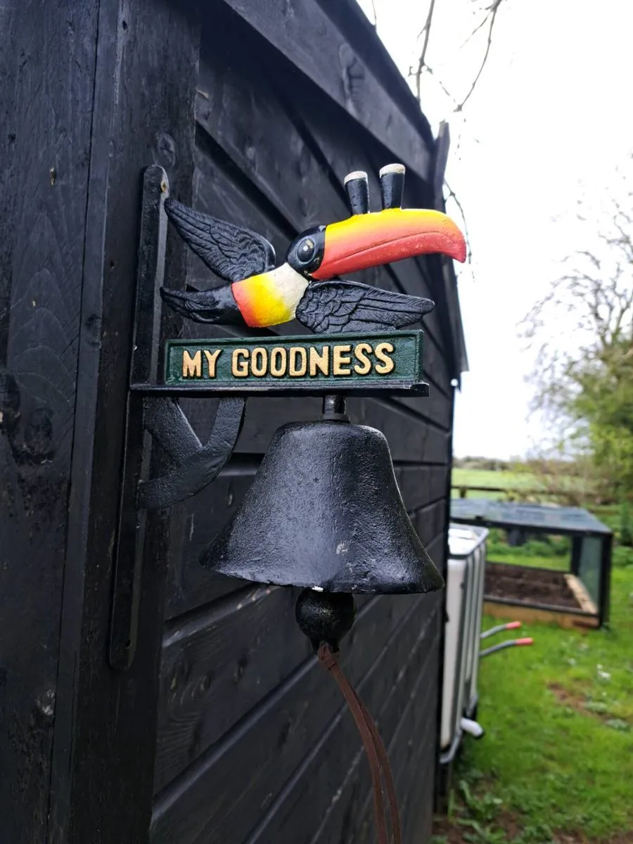 Guinness cast iron bell - Image 1