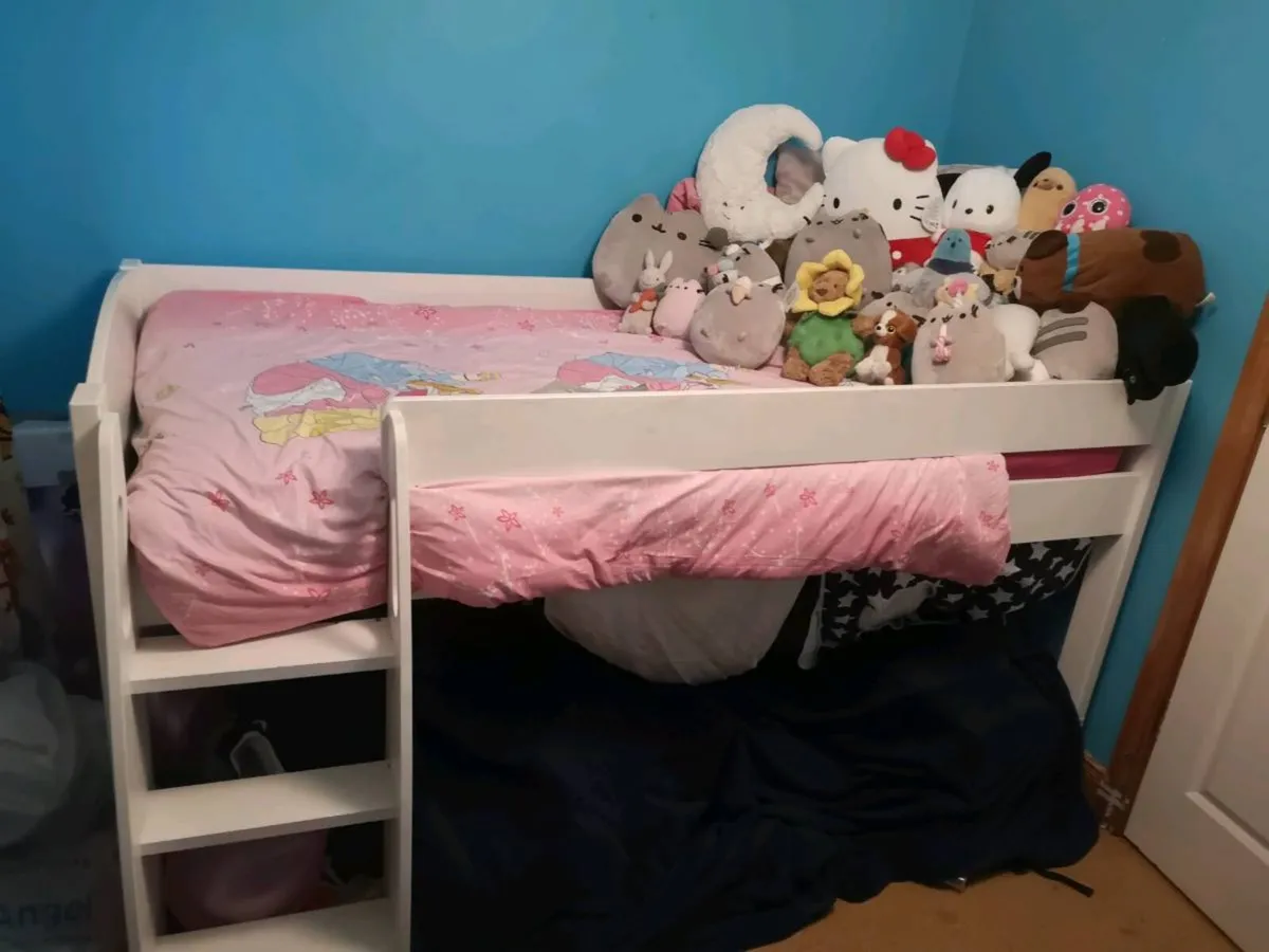 Mid sleeper bed - Image 1