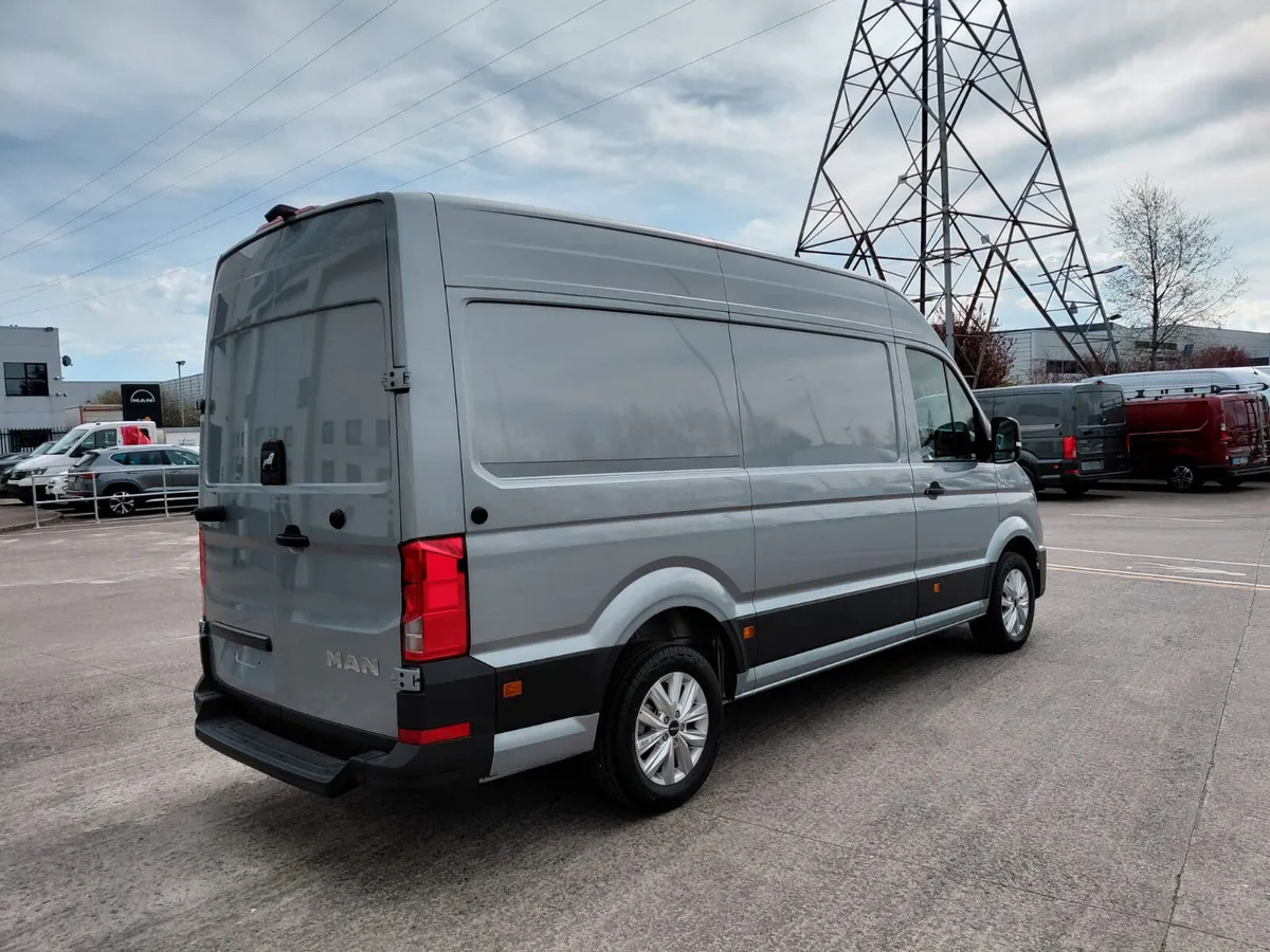 MAN TGE 3.140 MANUAL SILVER - Image 4