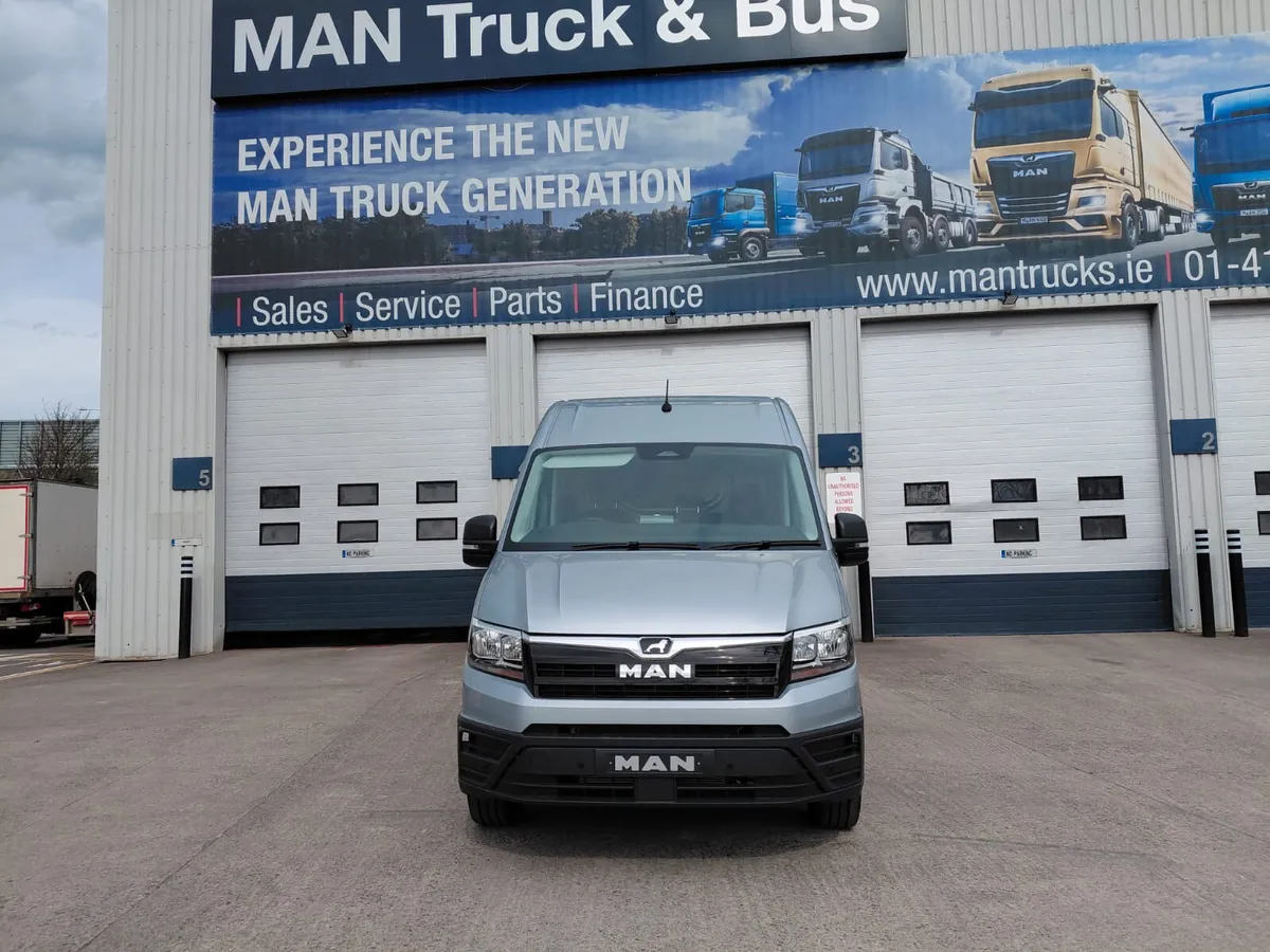 MAN TGE 3.140 MANUAL SILVER - Image 3