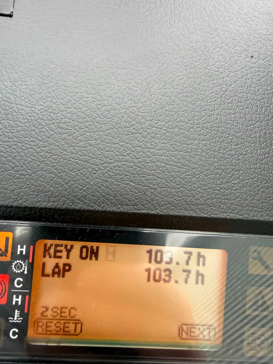 Toyota 2.5 Diesel Forklift 2024 Only 103 Hours - Image 4