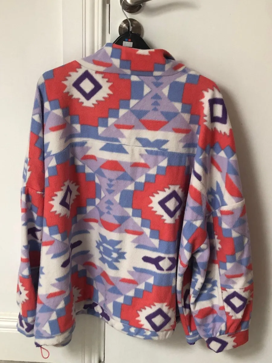Multi coloured fleece. Size XL - Image 3