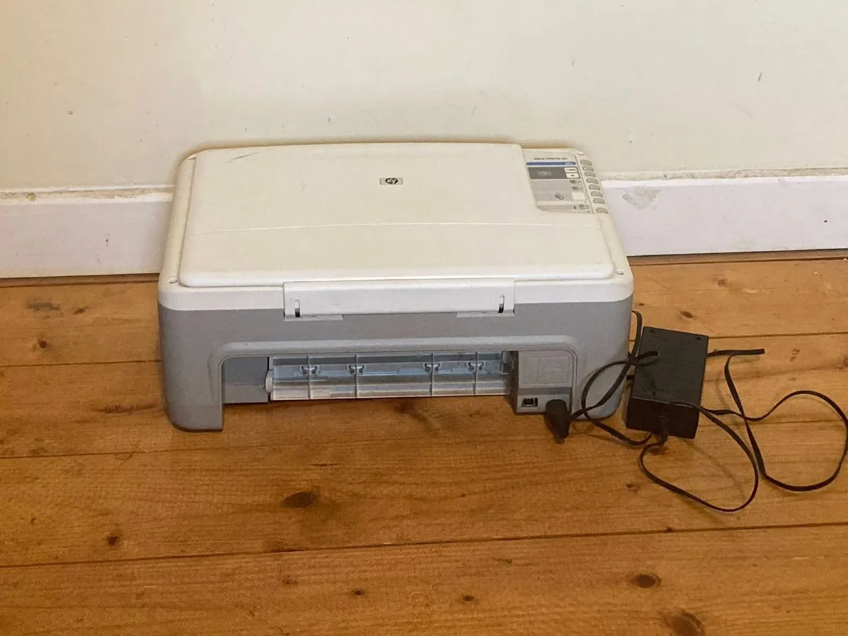 HP Deskjet  Printer / Scanner (For Parts/Repair) - Image 2