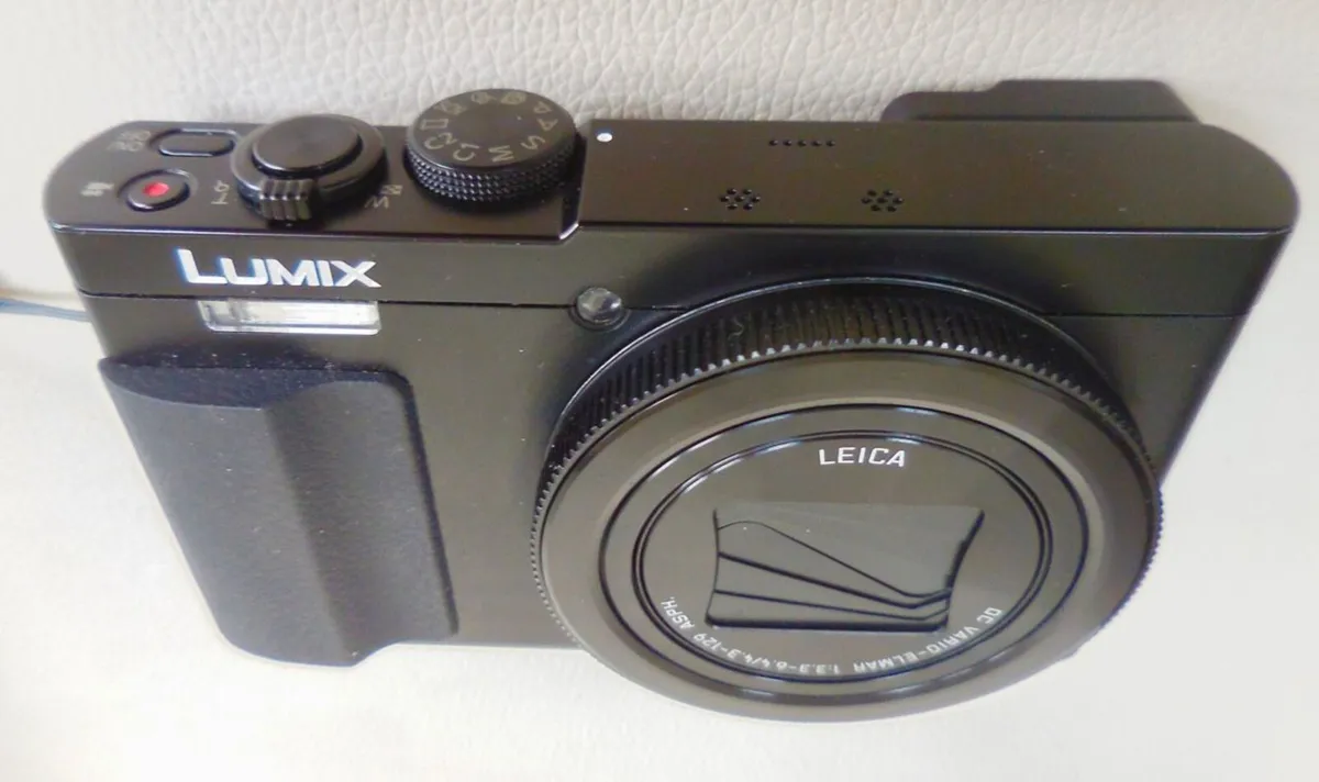 Panasonic Lumix DMC TZ70 superzoom compact camera - Image 3