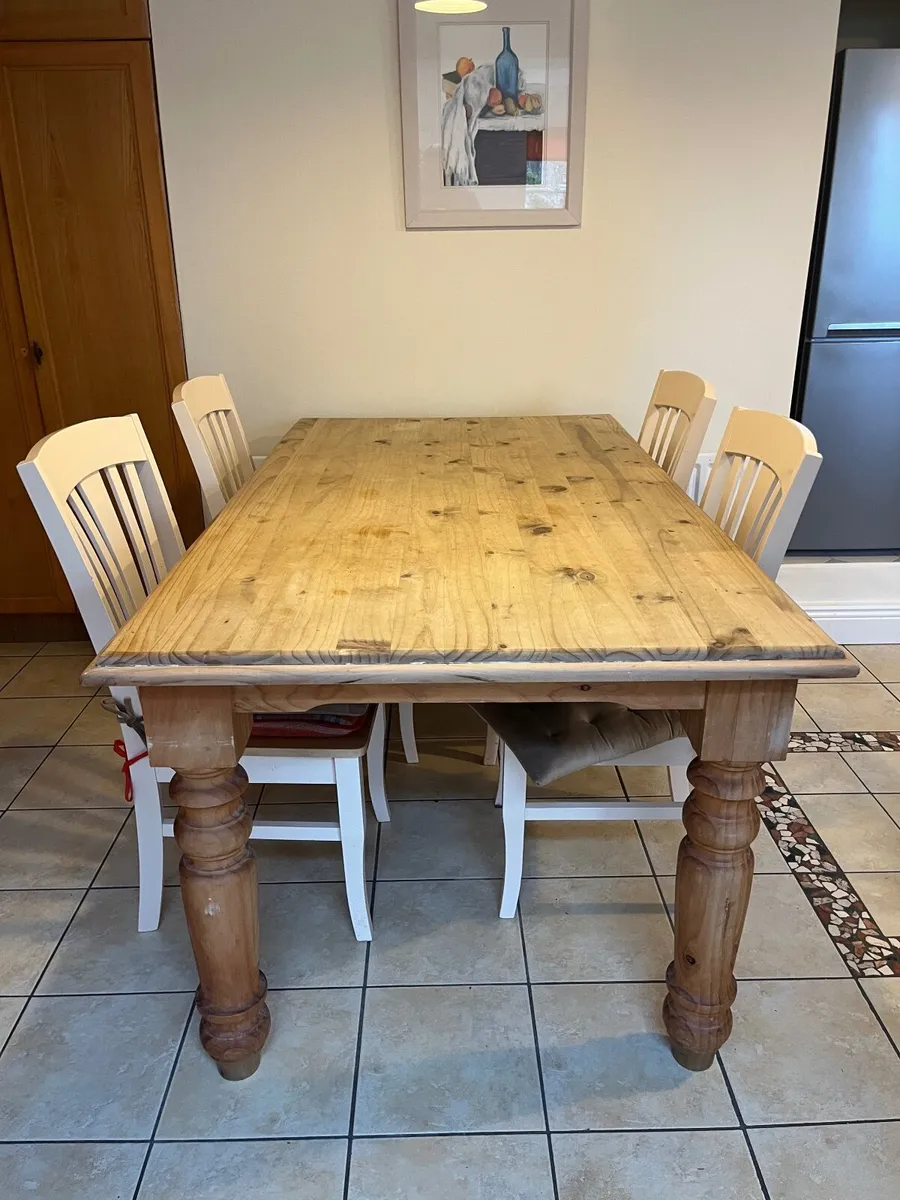 Kitchen Table - Image 2