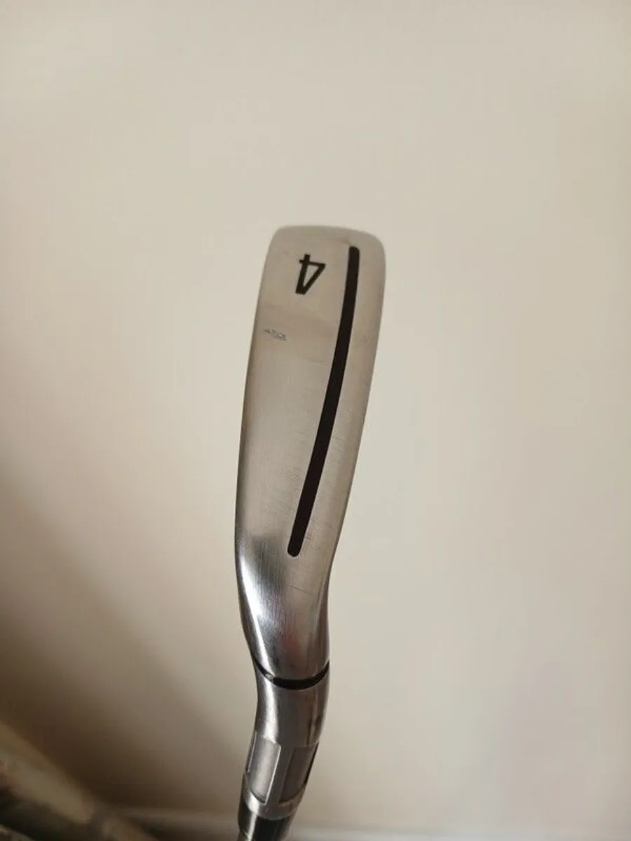 Taylormade Stealth 4iron RH Stiff - Image 1