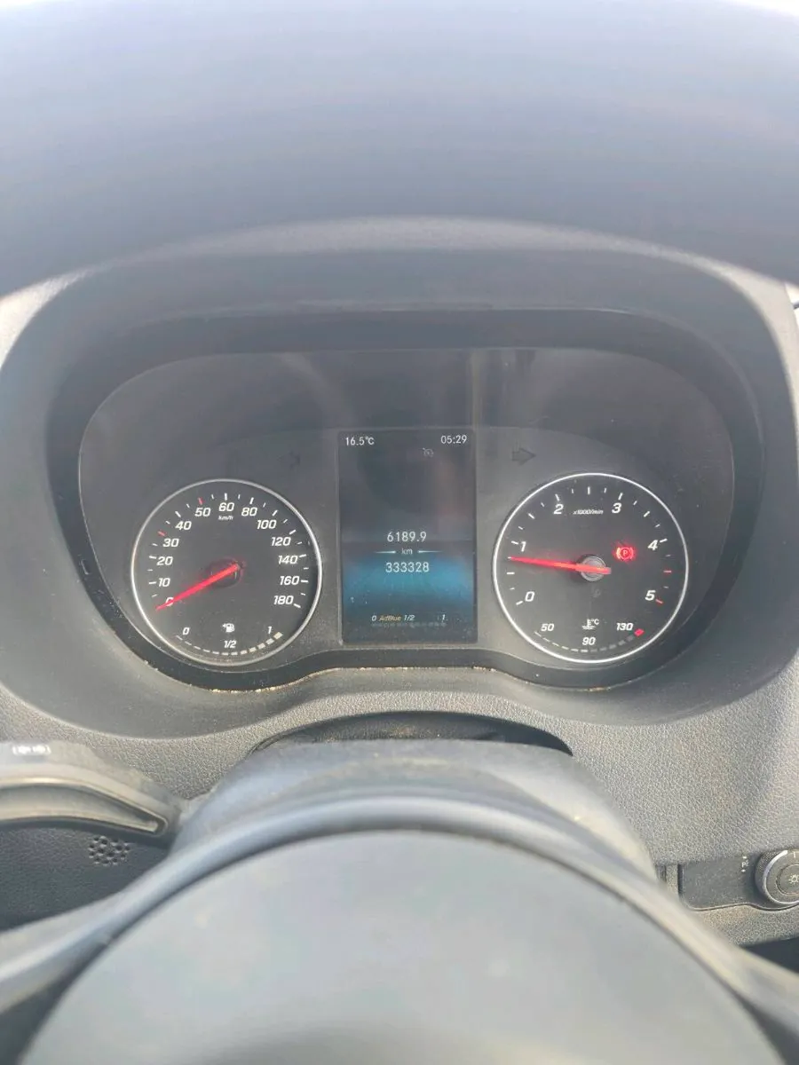 Mercedes Sprinter - Image 4
