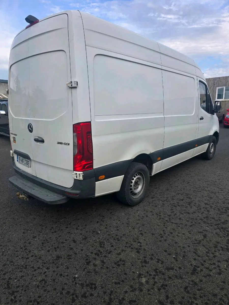 Mercedes Sprinter - Image 4