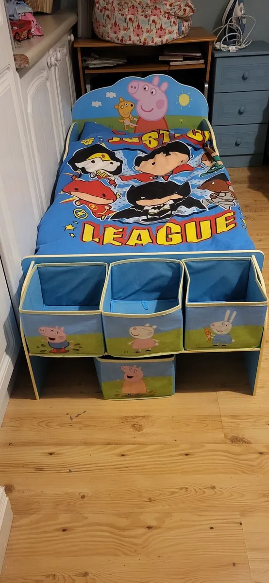 Peppa pig toddler bed - Image 1