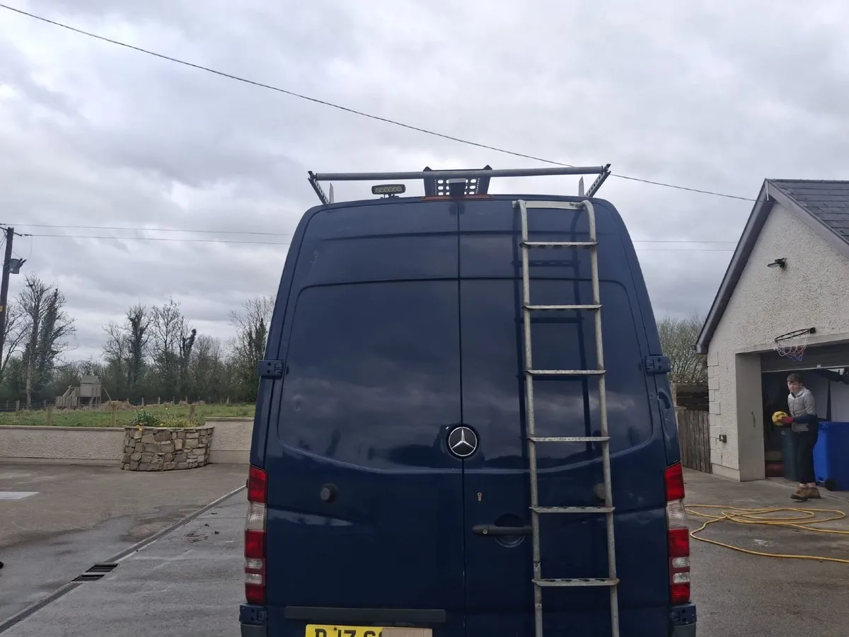 Mercedes-Benz Sprinter 2009 - Image 1