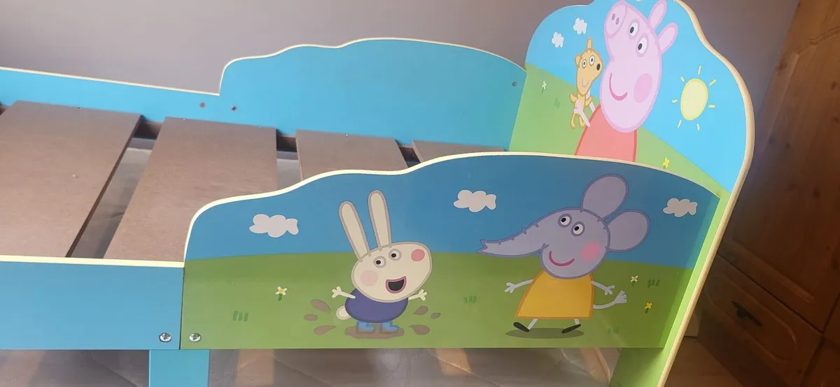 Peppa pig toddler bed - Image 2
