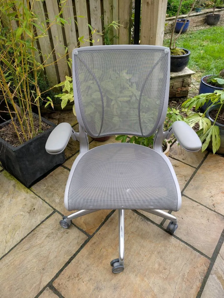 Ergonomic office chair - Image 3