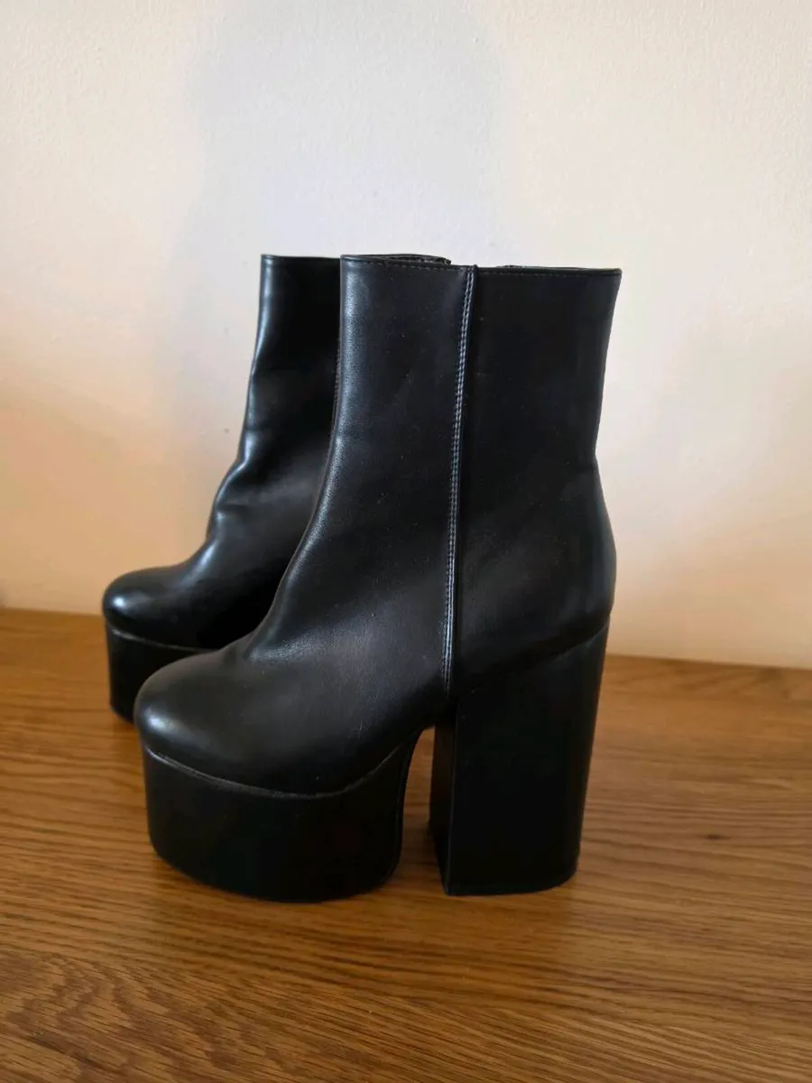 Lamoda platform ankle boots - Image 4