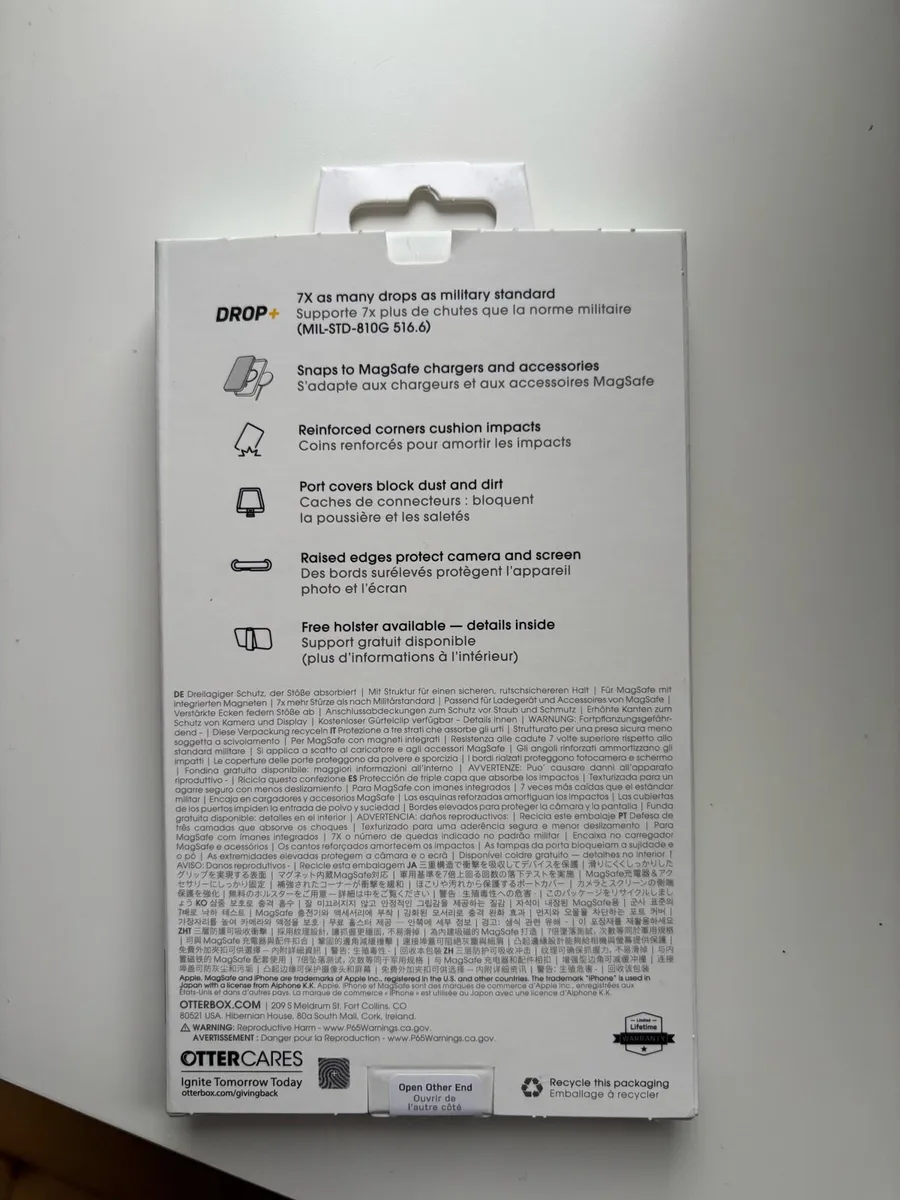 Otterbox Defender Series MagSafe Case - Image 4