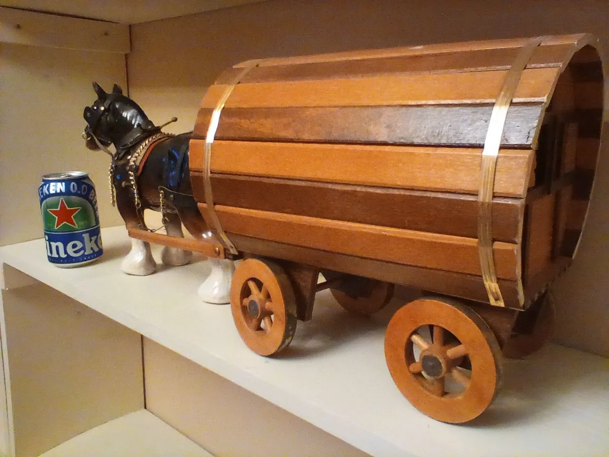 Horse and caravan - Image 2