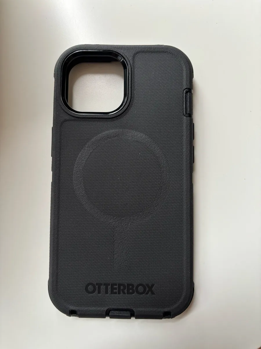 Otterbox Defender Series MagSafe Case - Image 3