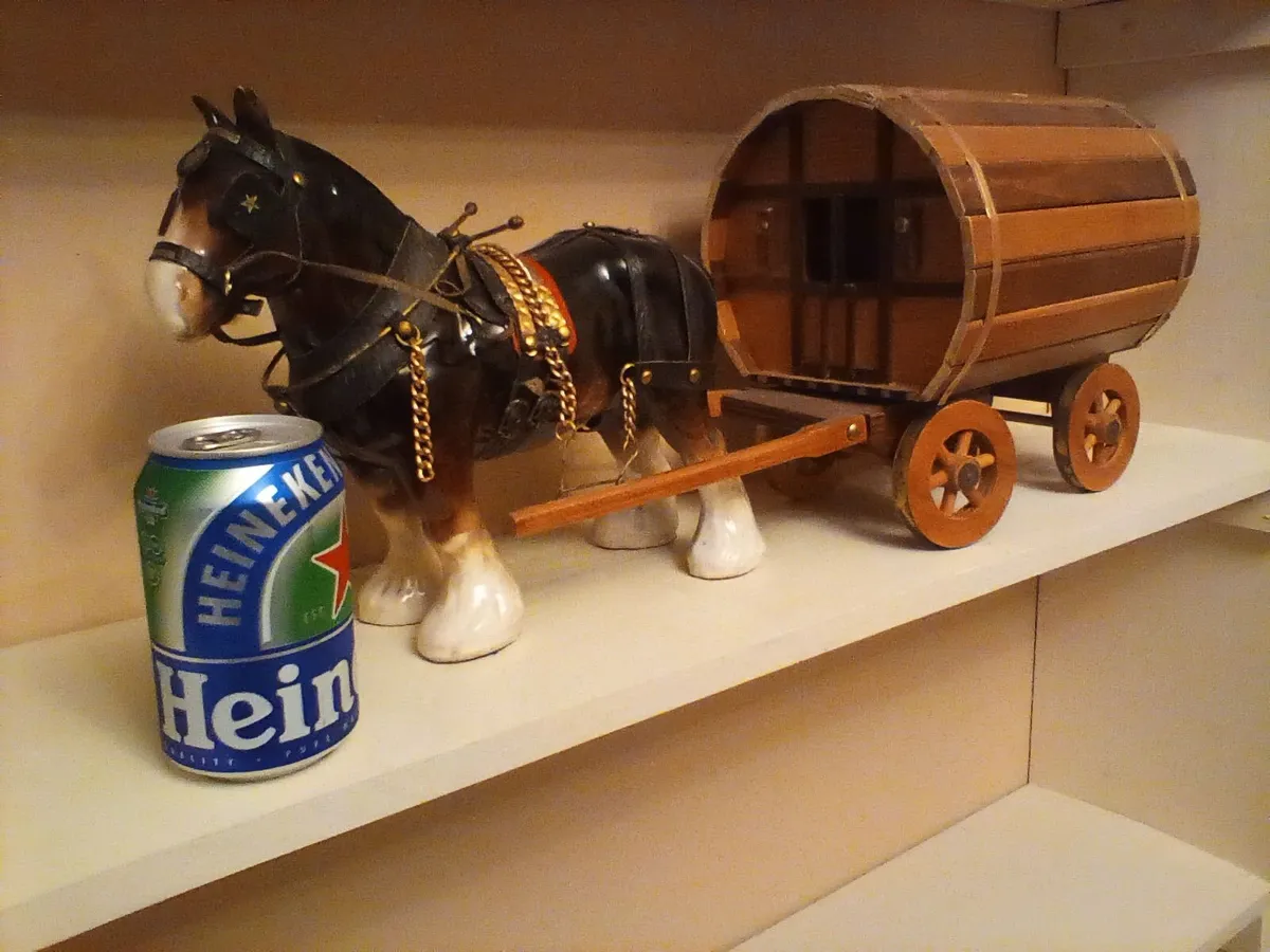 Horse and caravan - Image 4