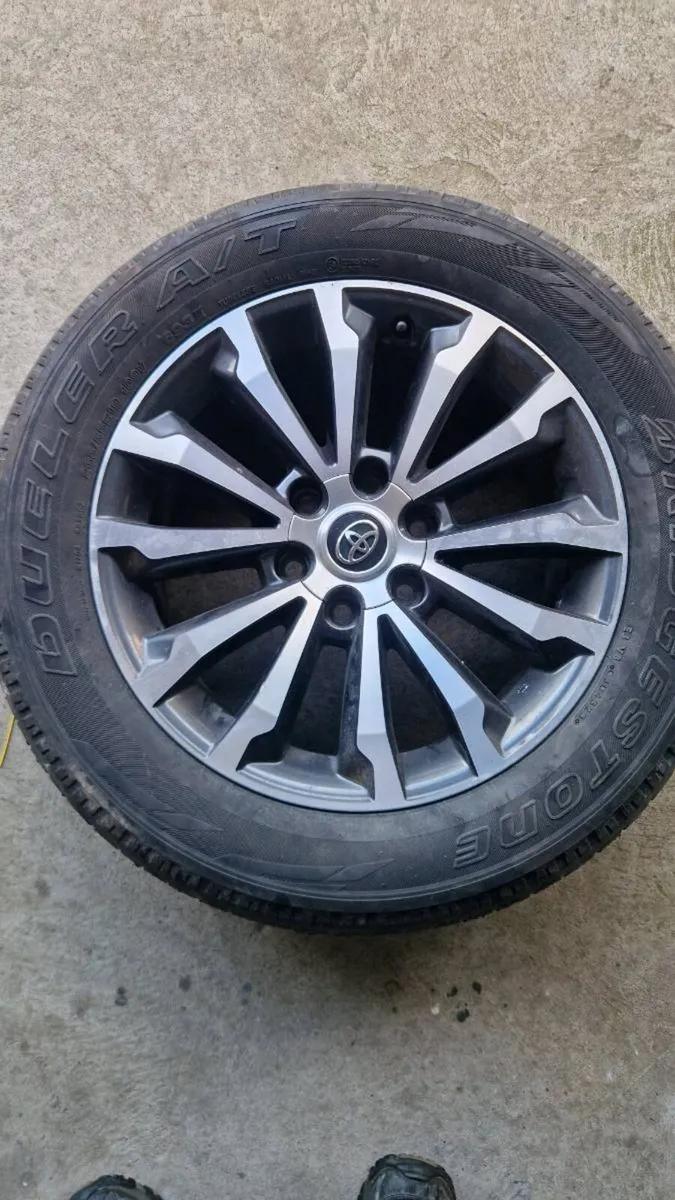 Land Cruiser 19" Alloy wheels - Image 1