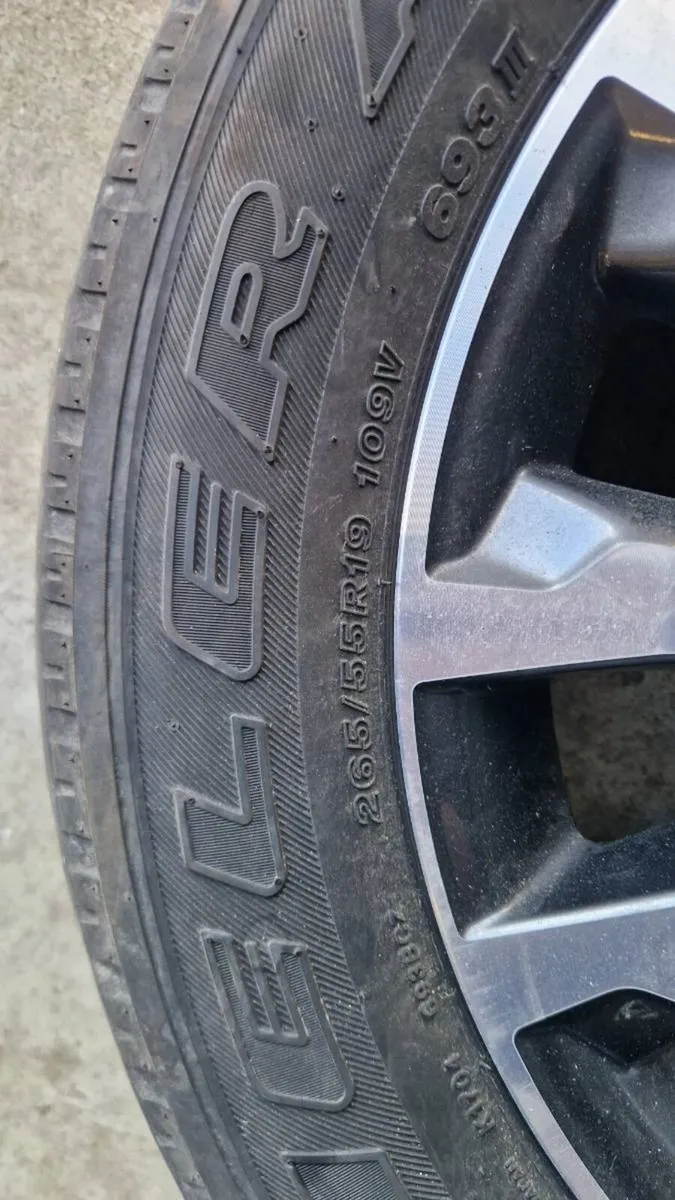 Land Cruiser 19" Alloy wheels - Image 3