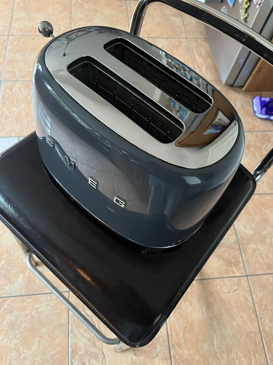 SMEG Grey 2 Slice Toaster - Image 3