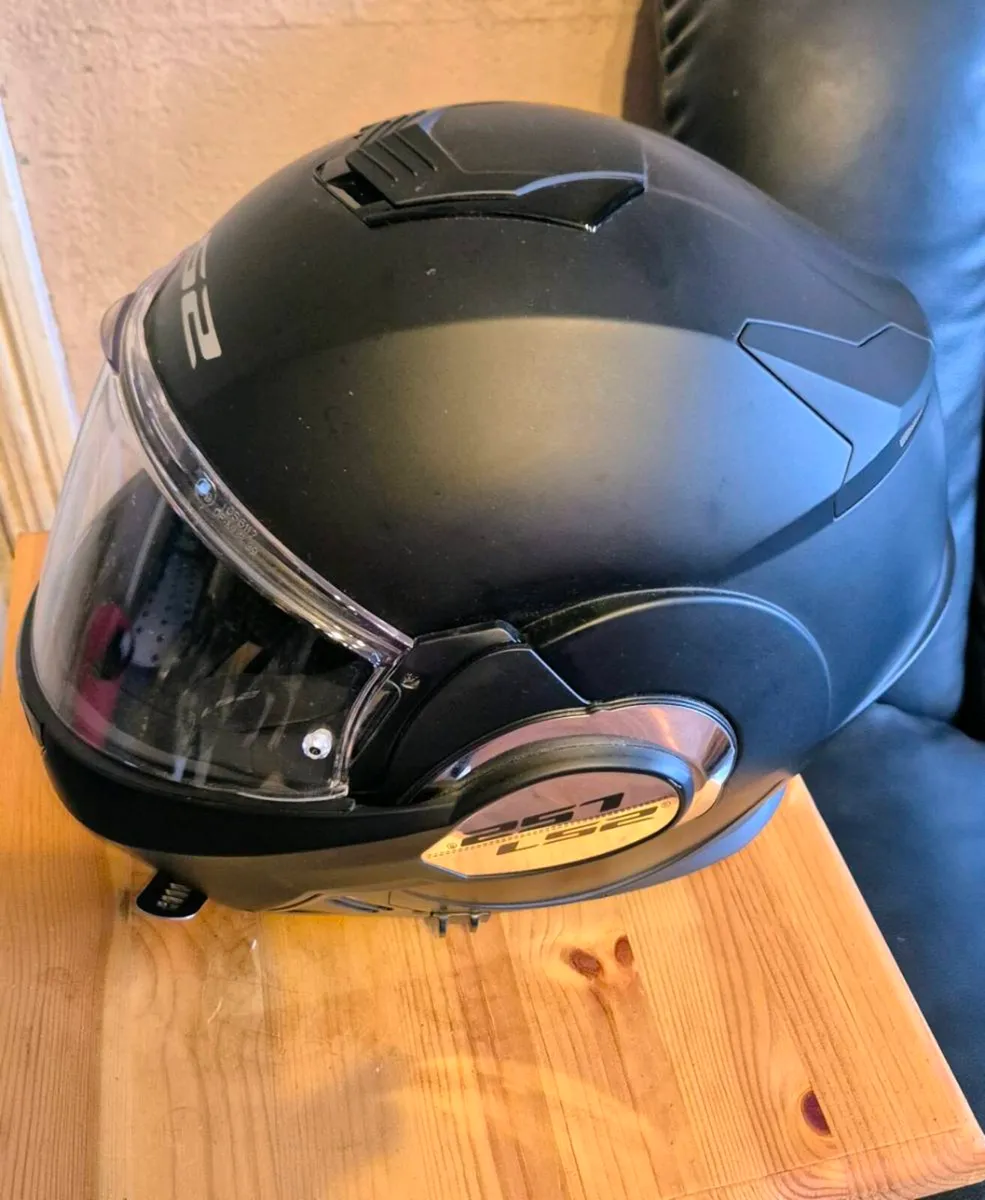 Motorbike gear - Image 2