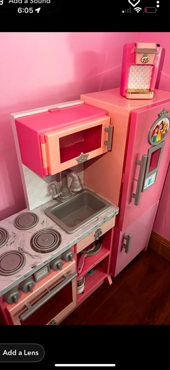 Kids play kitchen - Image 2