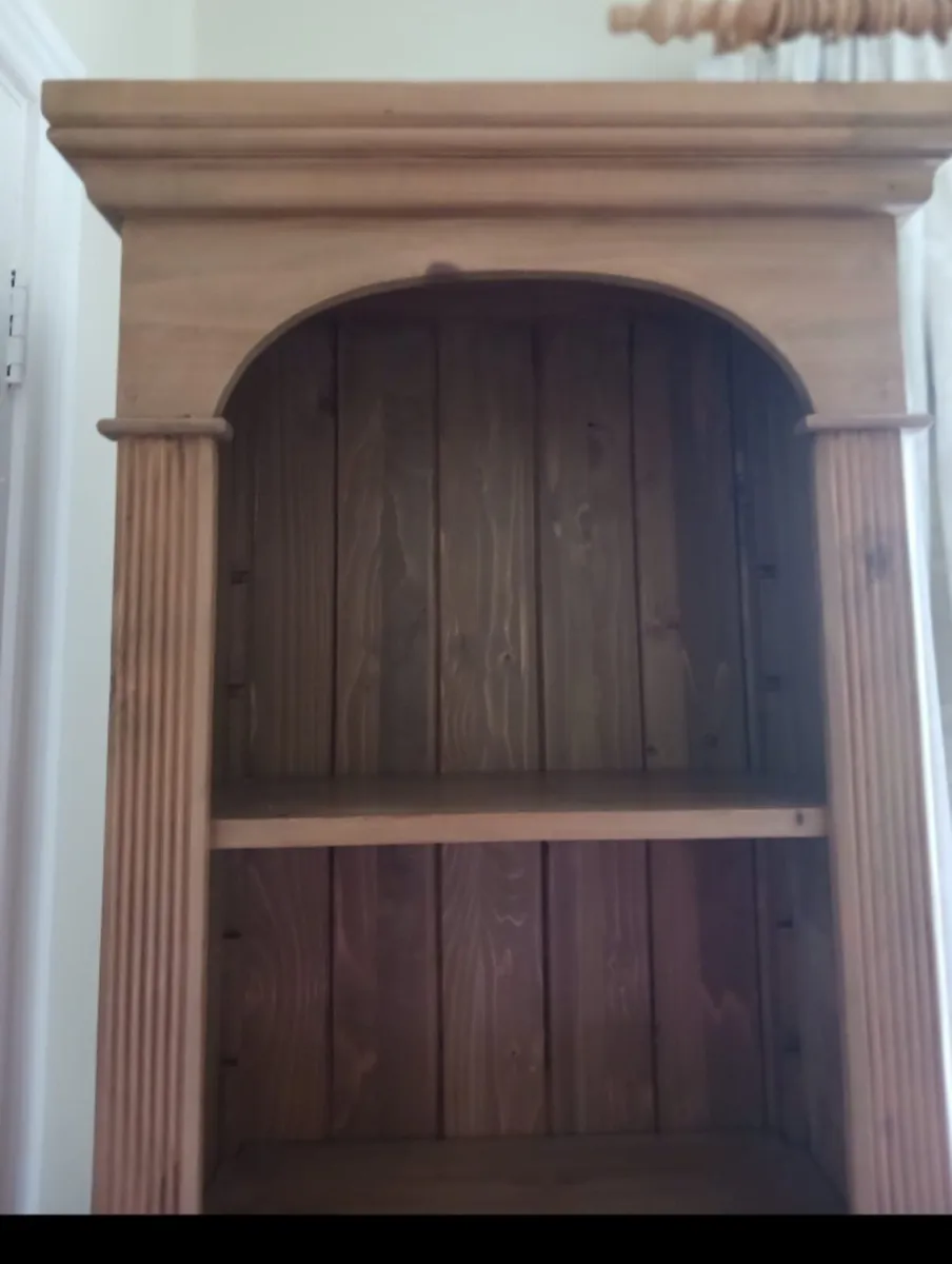 Book shelf - Image 2