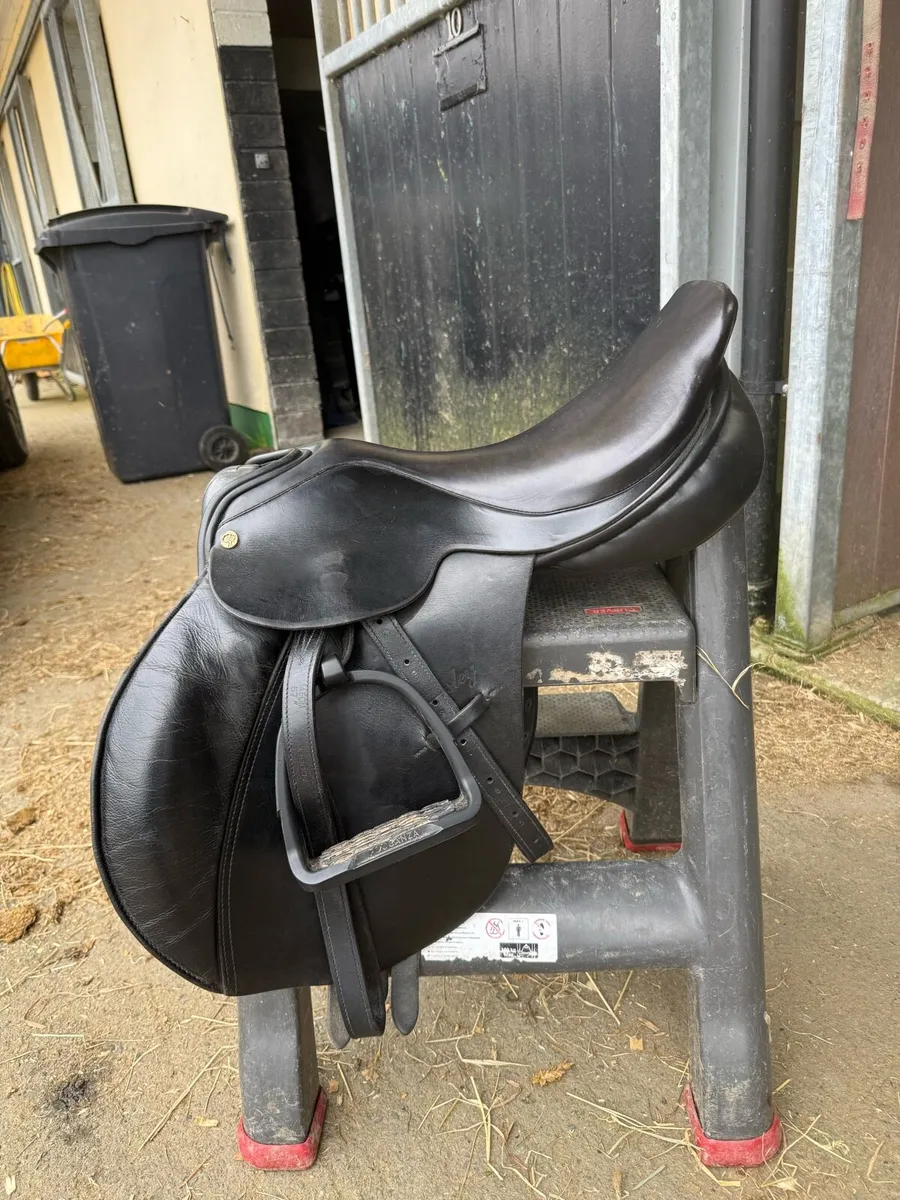 Ainsley saddle - Image 1