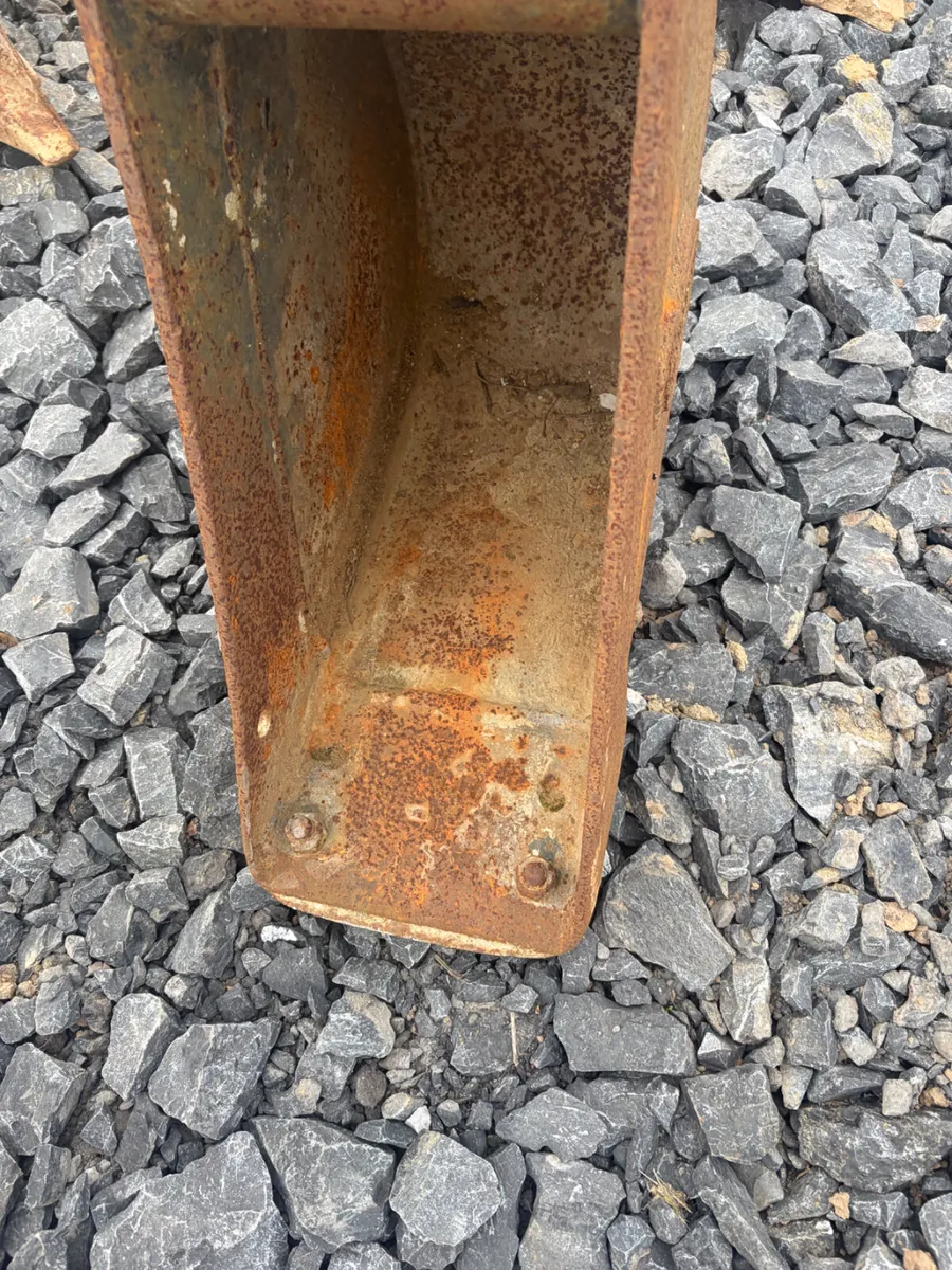 Strickland 30mm pin 1ft gummy bucket - Image 2