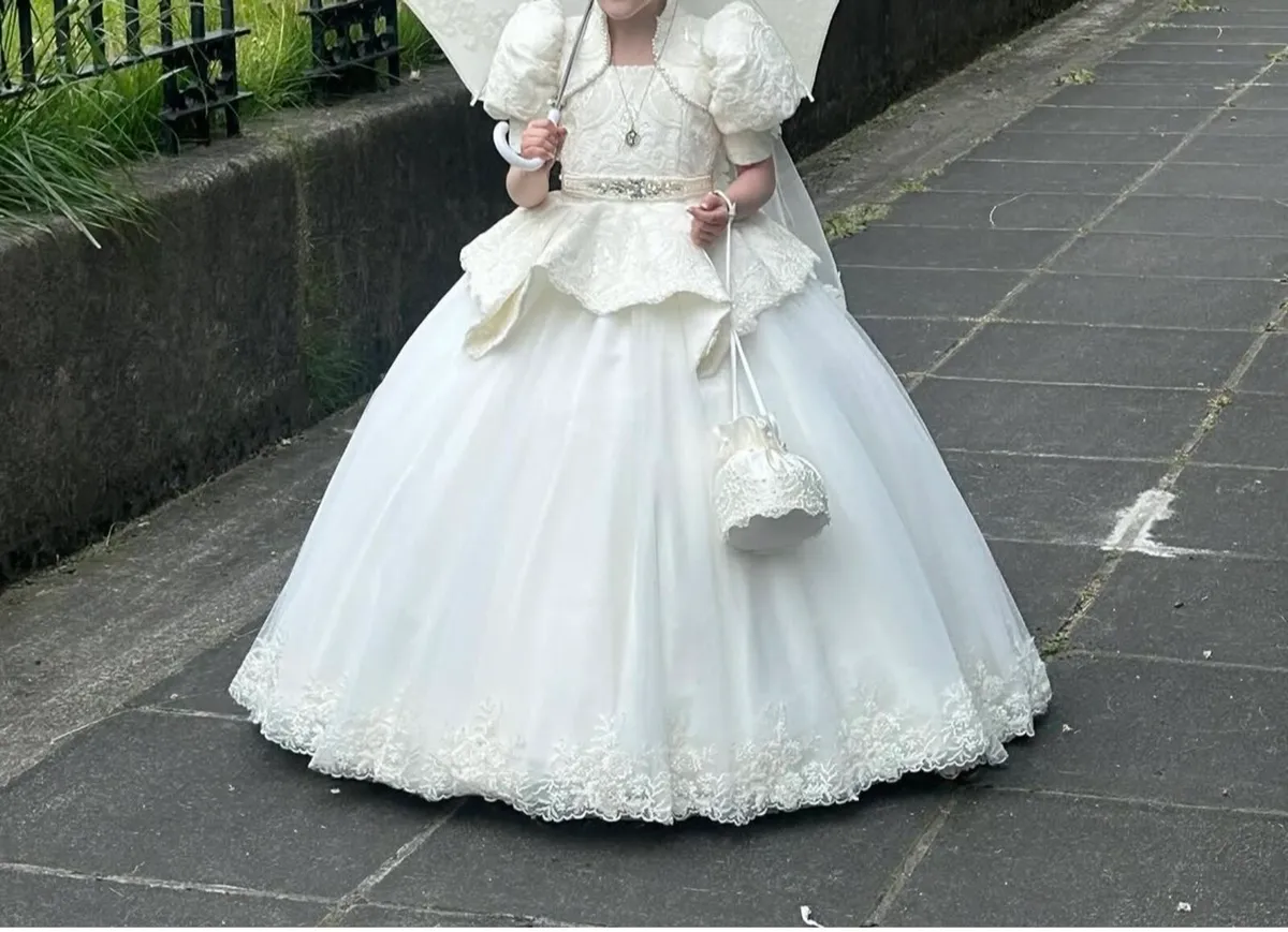 Communion dress - Image 2