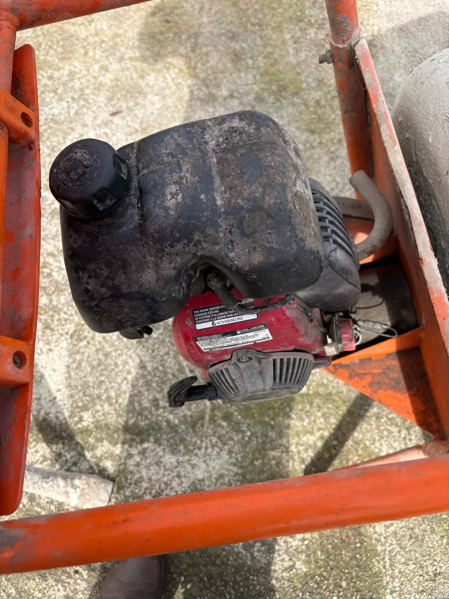 Belle petrol cement mixer - Image 4