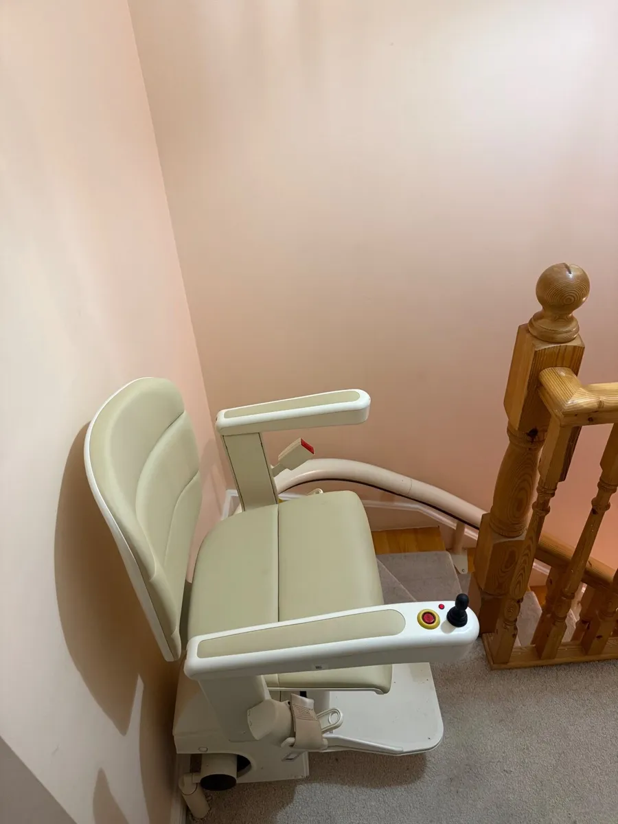 Electric Stair lift - Image 3