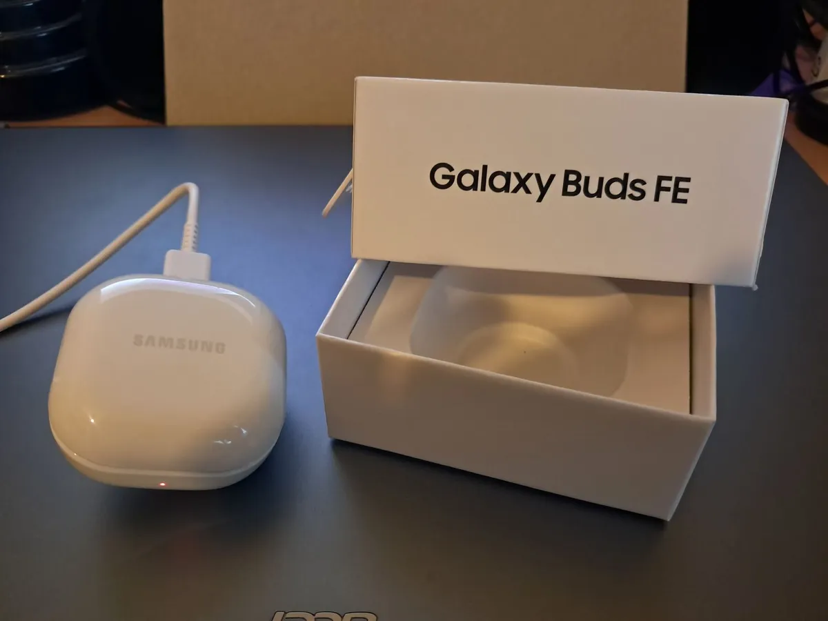 Galaxy Buds FE - Image 2