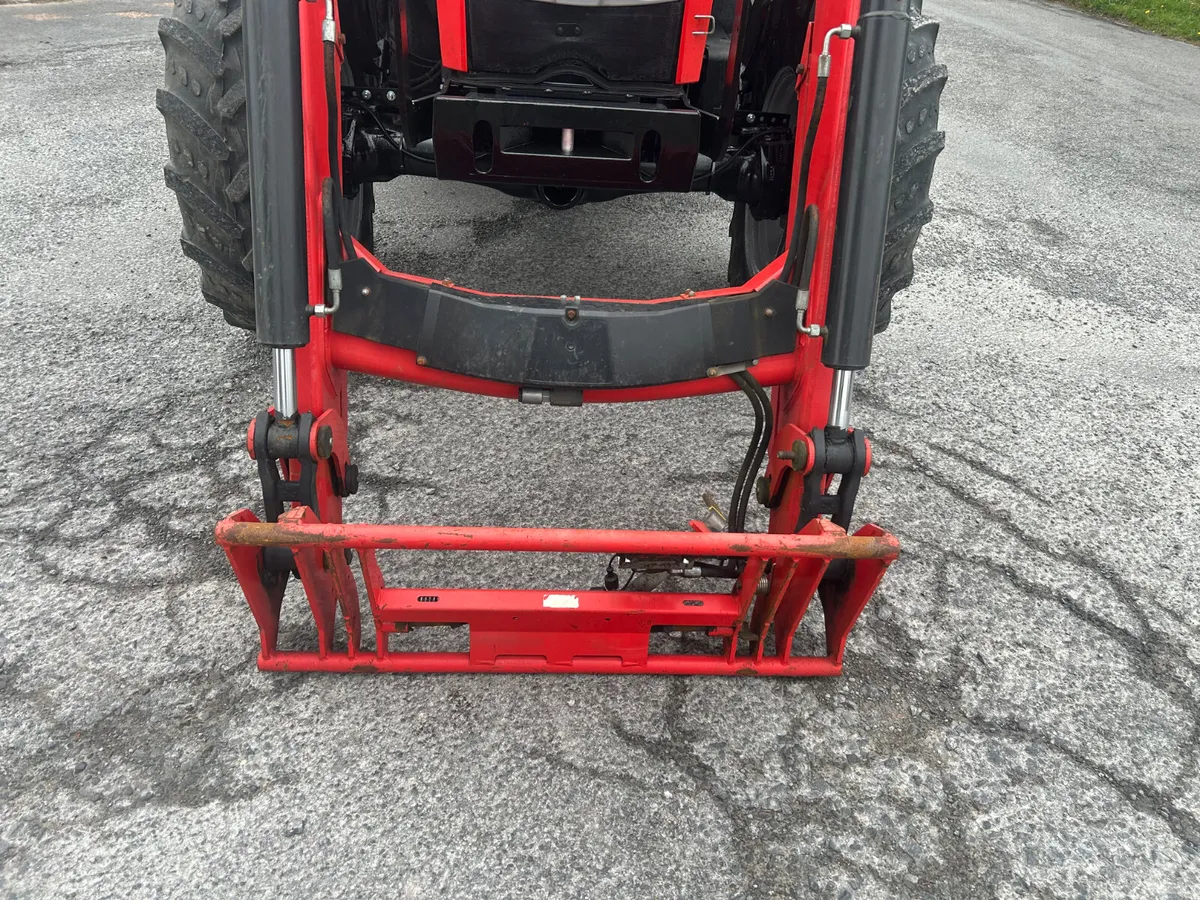 2011 Zetor Proxima 85 with Loader - Image 2