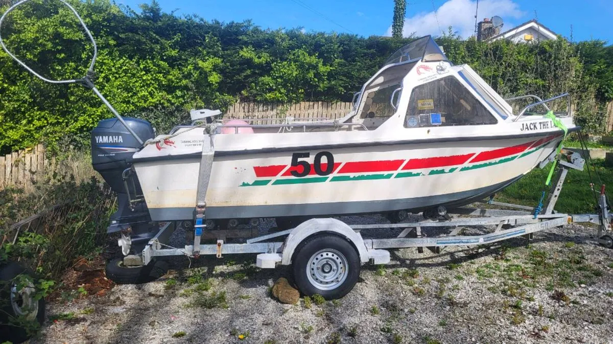 Sea fishing boat - Image 1