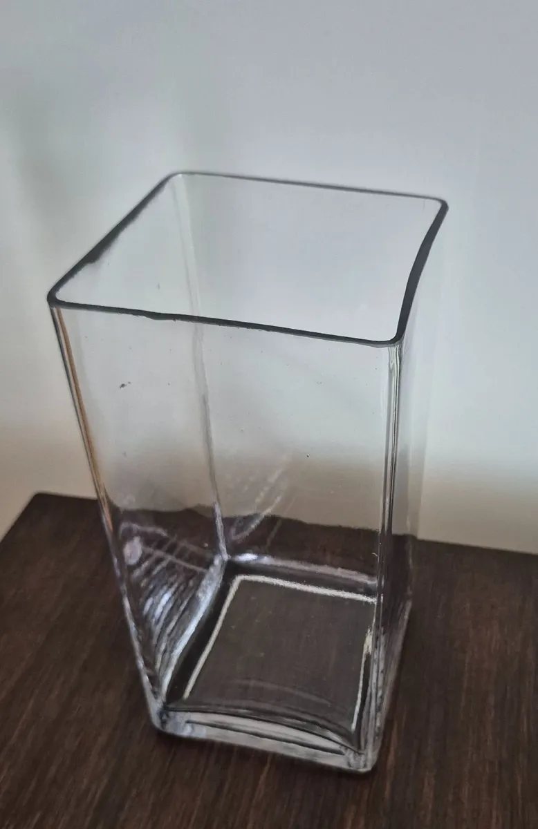 Glass vases - Image 4