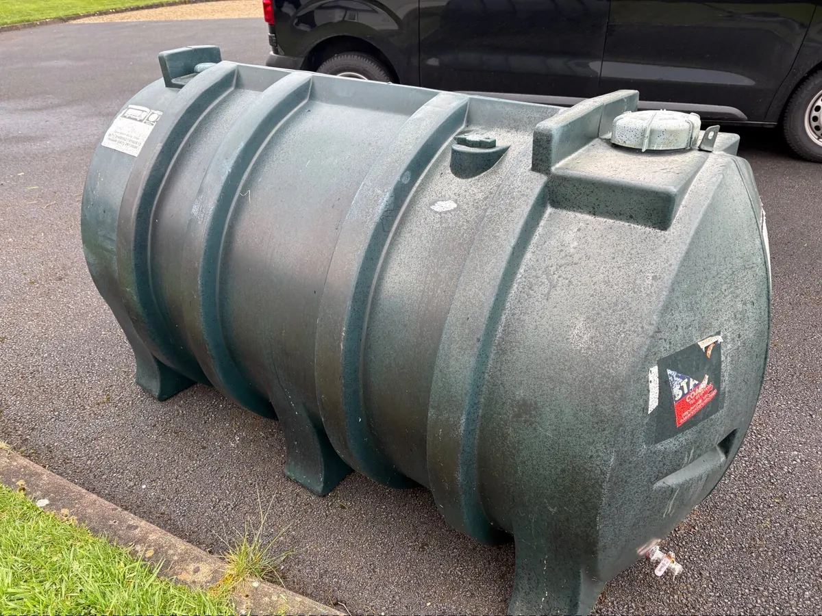 Oil tank - Image 2