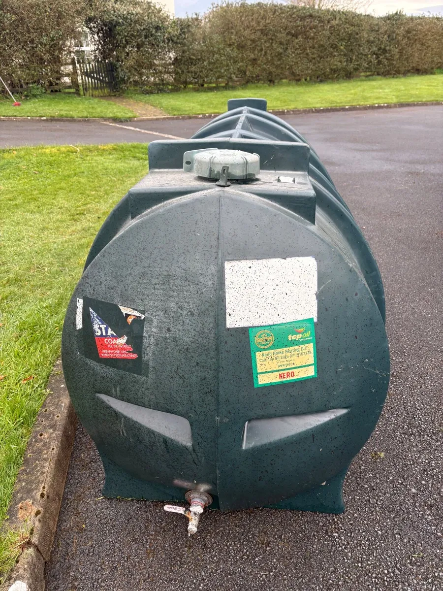 Oil tank - Image 1