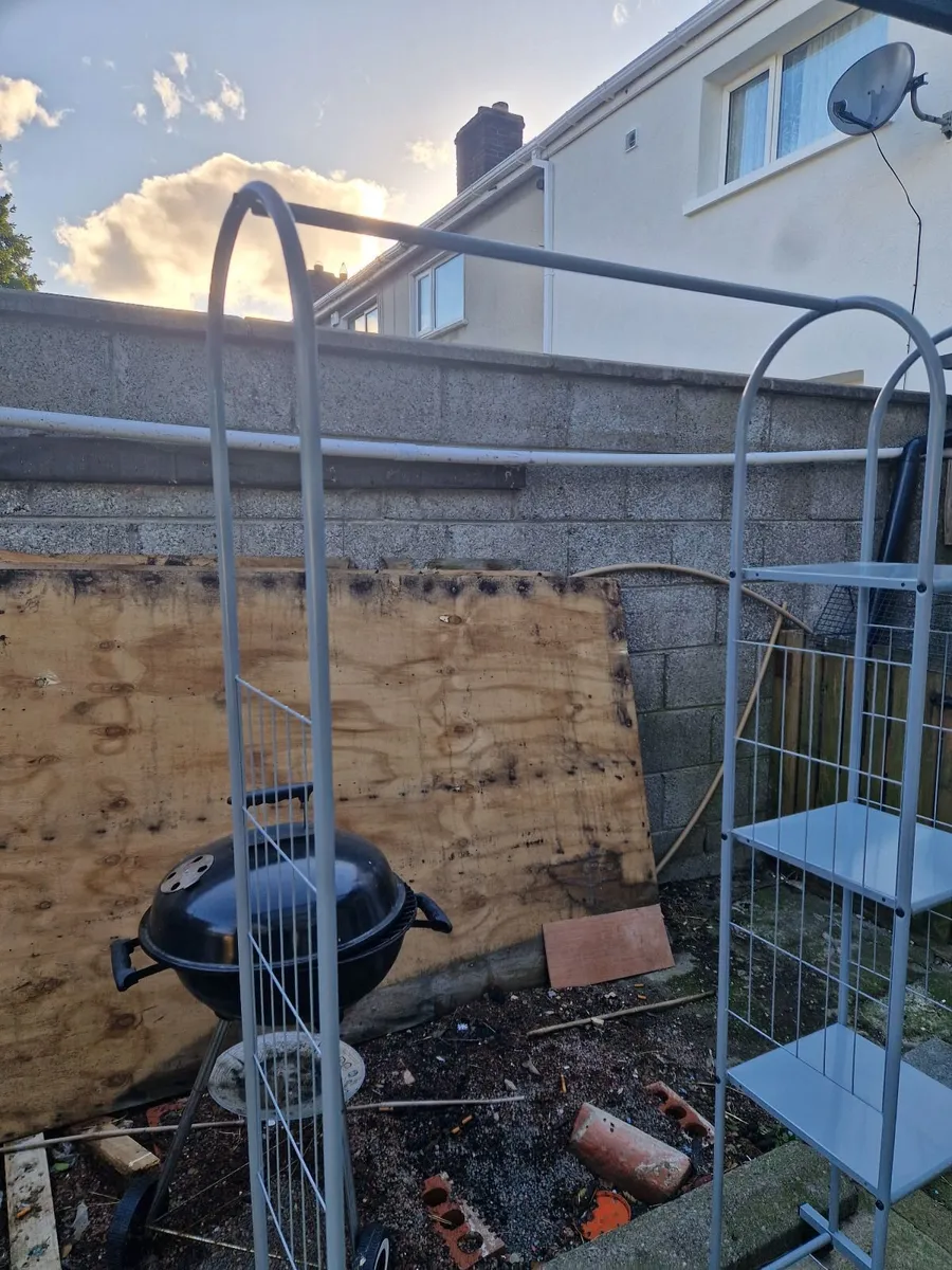 Clothes rail - Image 1