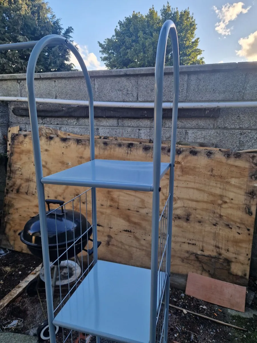 Clothes rail - Image 4