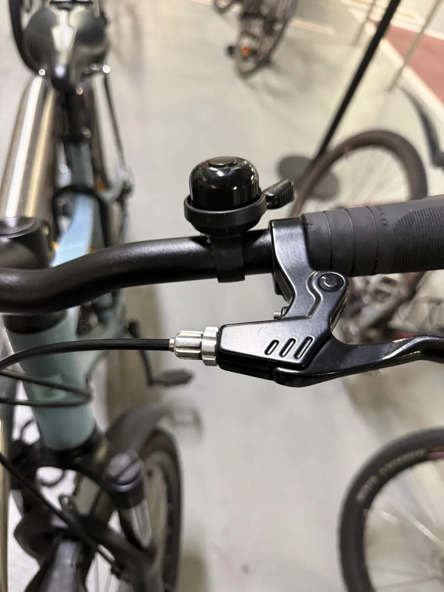 Hybrid Bike - Image 2