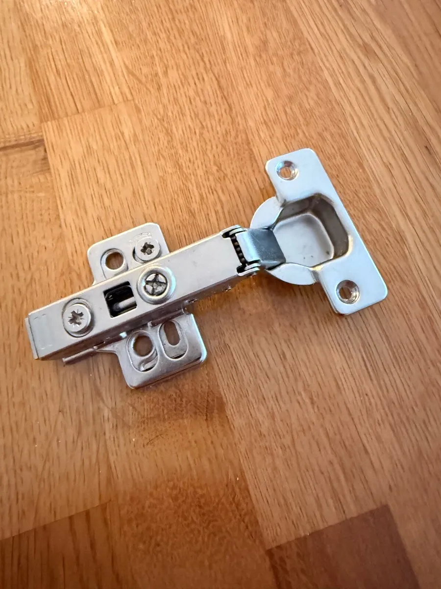 Wardrobe/cabinet doors for sale: x 4 - Image 2